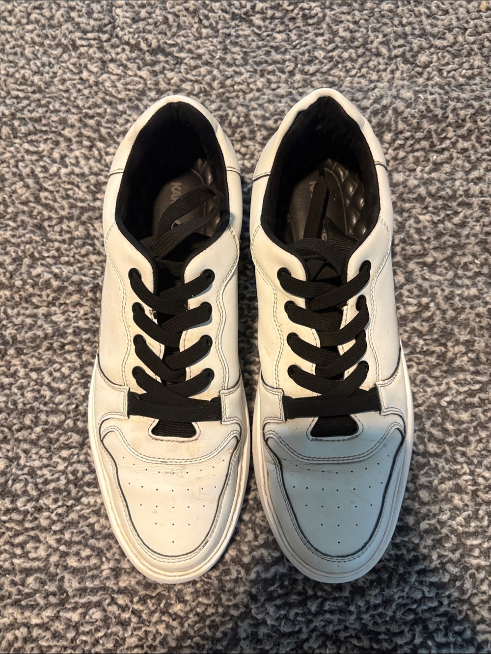 Karl Lagerfeld from Paris Men’s size 10.5 White Sneakers Good Condition!